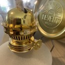 Lampa cu gaz lampant Vivatechnix Classic TR-1002A, rezervor sticla cu catifea, oglinda metal, Bej
