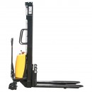 Transpalet semi-electric cu sarcina maxima 2T, inaltime ridicare 3000mm, furci 1150mm Breckner Germany